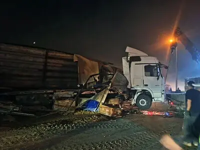 عدم توجه به جلو عامل واژگونی کشنده بنز