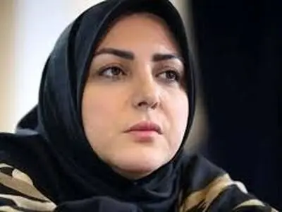 انتقاد المیرا شریفی‌مقدم از مجری شبکه افق+ فیلم