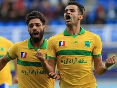 ناصری: دوست داریم با قهرمانی مردم آبادان را خوشحال کنیم / خودمان باید به داد خودمان برسیم