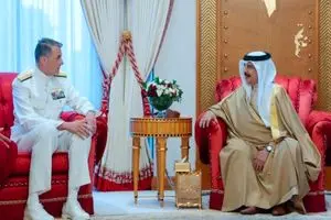 دیدار پادشاه بحرین با فرمانده جدید ناوگان پنجم آمریکا