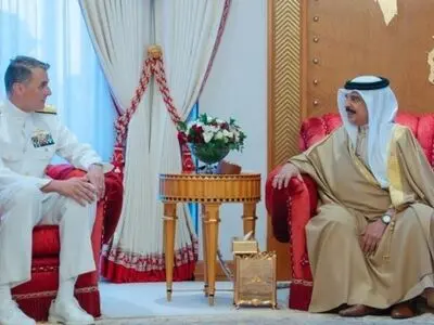 دیدار پادشاه بحرین با فرمانده جدید ناوگان پنجم آمریکا