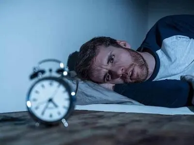 آیا کم خوابی باعث ریزش مو می شود؟