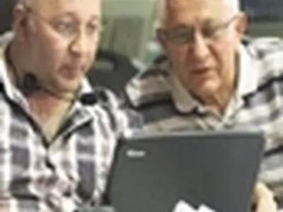 فصیحی: حاضر بودم هزینه اعزام به اینچئون را از جیب پرداخت کنم / باید منتظر سیر قهقرایی باشیم!