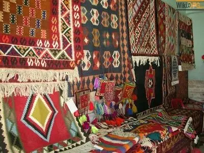  سالانه ۲۱ هزار متر مربع گلیم در استان تولید می شود 