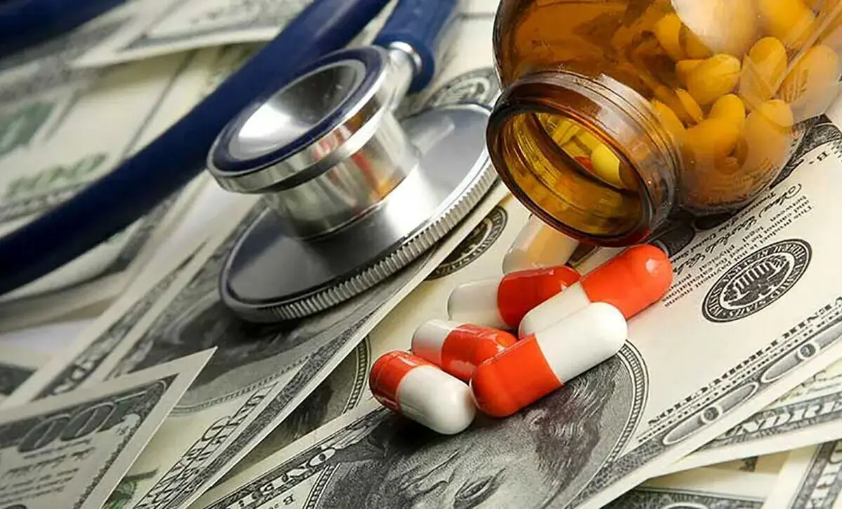 فعالیت کارخانه‌جات تولید دارو بدون وقفه/ مهمترین مشکل در حمل‌و‌نقل است 