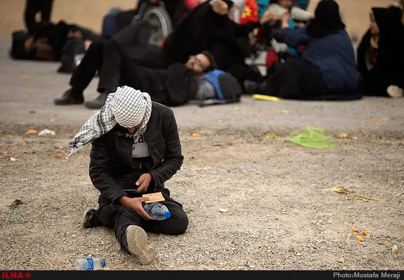 بسته شدن مرز مهران و سردرگمی هزاران زائر ایرانی