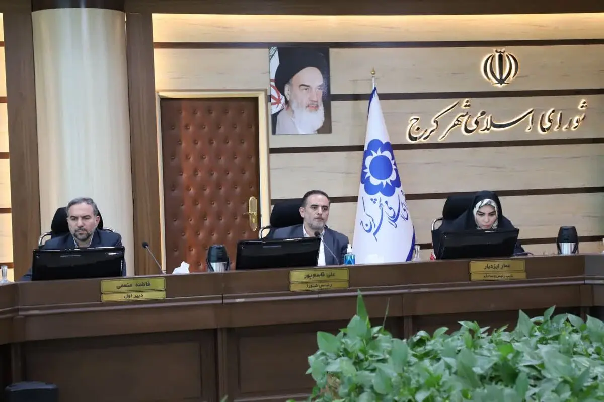 یک پیاده راه استاندارد و در شأن شهروندان کرجی نداریم
