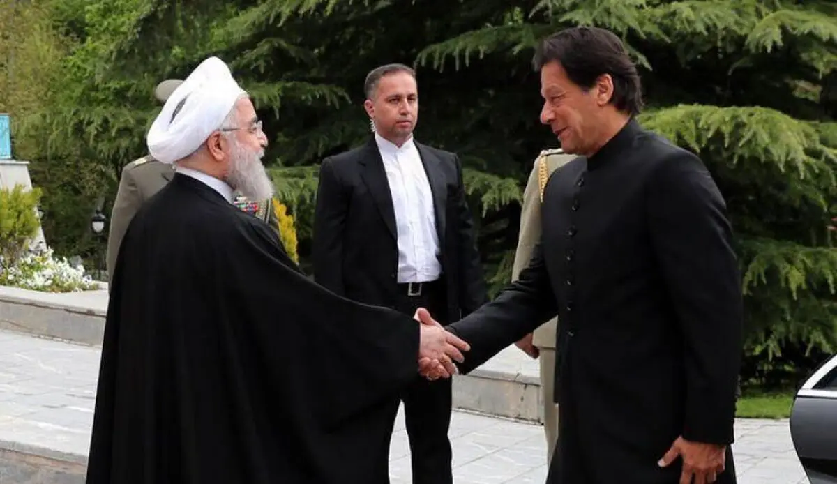 عمران خان: الخلاف بین السعودیة وإیران یمکن حله عبر الحوار 