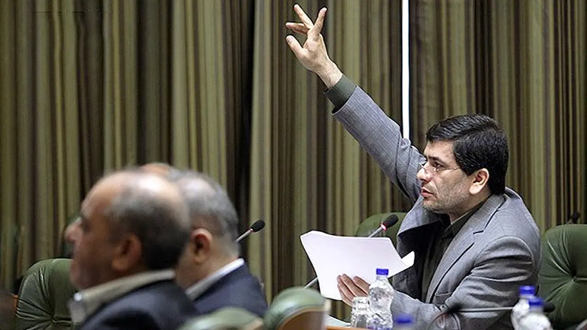 شهردار تهران باید پاسخگوی حادثه پلاسکو به افکار عمومی باشد