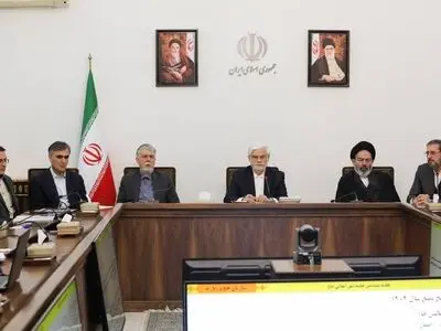  خادمان سازمان حج و زیارت و زائران می‌توانند پیام‌رسان انقلاب اسلامی باشند