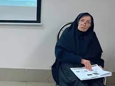 دانشجوی ۸۱ سالۀ از رسالۀ دکترای خود دفاع کرد/فیلم