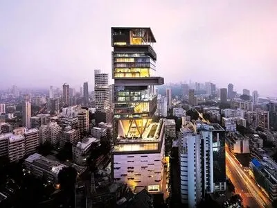 شگفتی‌های خانۀ پرجنجال ترین مرد ثروتمند هندی