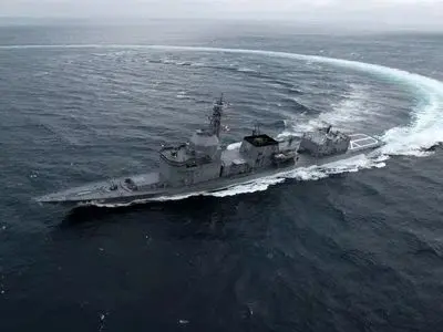 ژاپن سلاح لیزری ١٠٠ کیلوواتی آزمایش می‌کند