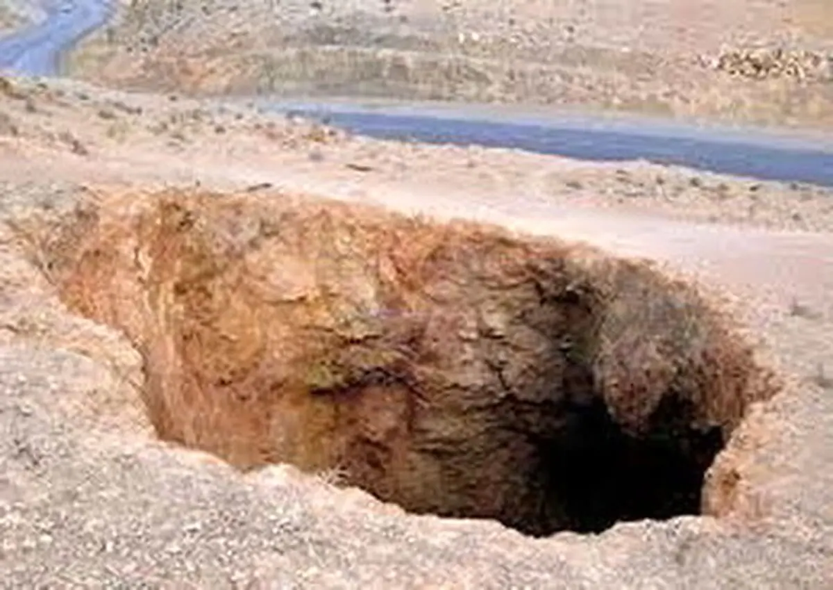 نشست 70 متری سطح آب‌های زیرزمینی در استان/فروچاله‌ها همدان را تهدید می‌کنند