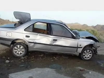 لو رفتن محموله قاچاق مواد با واژگونی خودرو