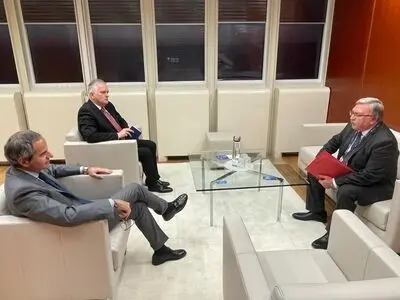 اولیانوف: با گروسی درباره ایران گفت‌وگو کردم