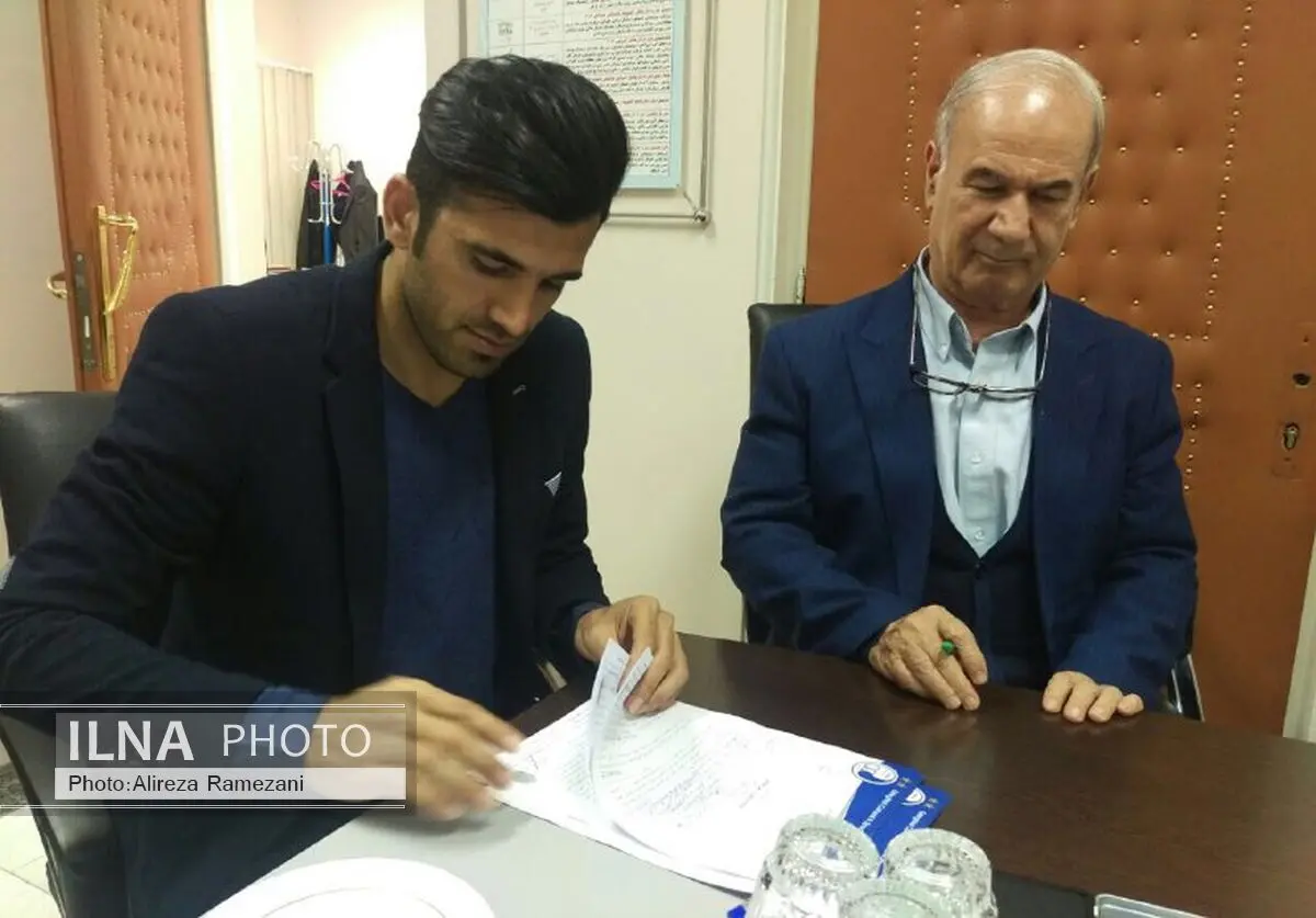 مهدی مومنی به استقلال پیوست
