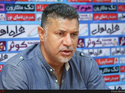 علی دایی یکشف حقیقة إجراء مفاوضات لتدریب المنتخب السوری