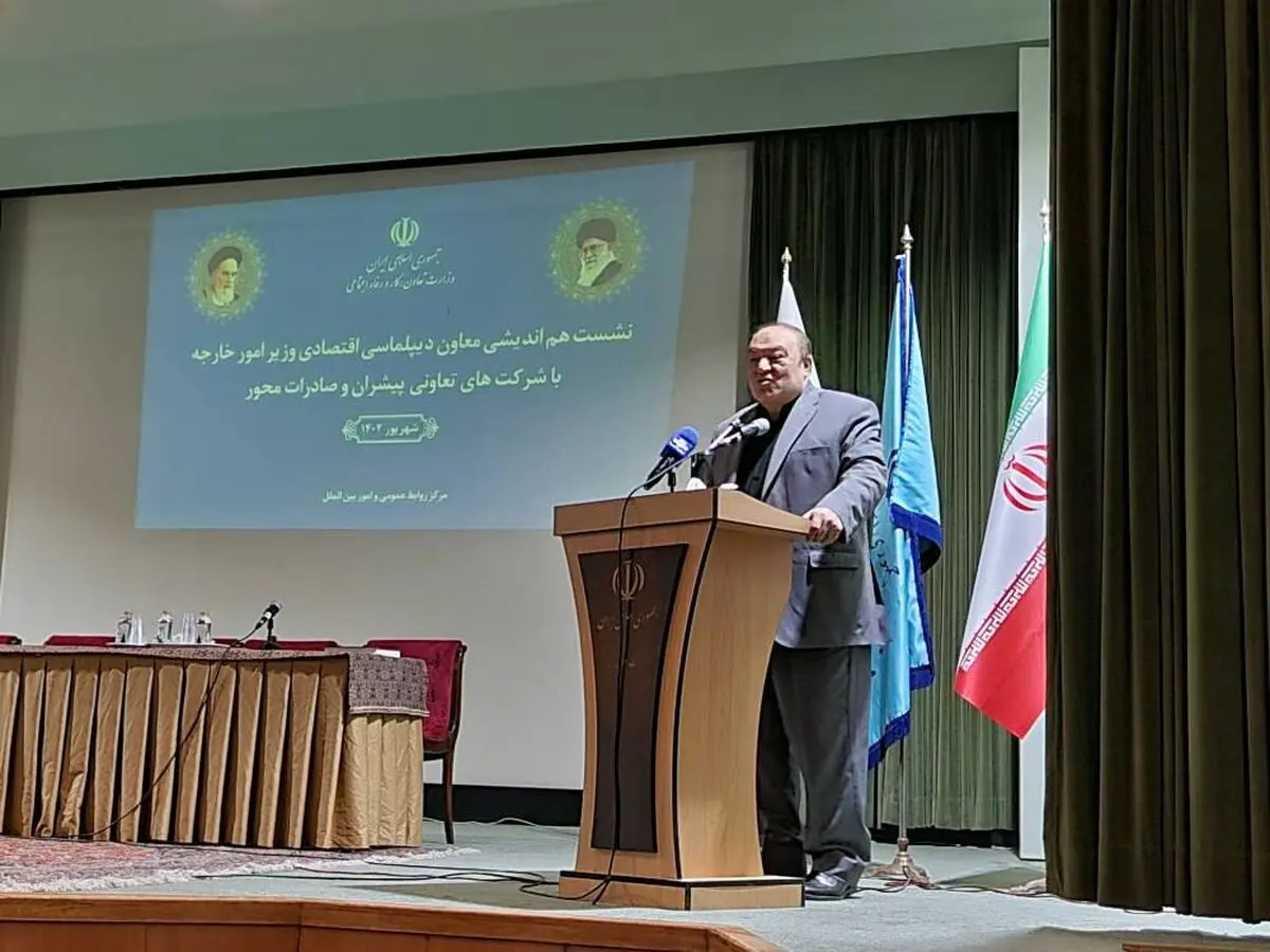 وزارت امور خارجه آماده کمک به تحکیم، ثبات و توسعه بازارهای صادراتی موجود است