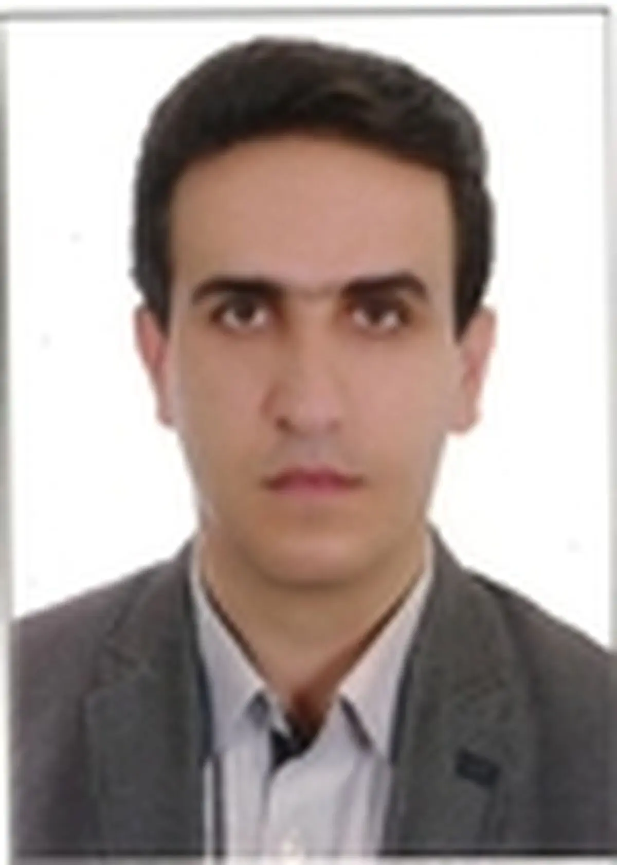 نباید در صحن علنی شورا تنها به بررسی لوایح شهرداری بسنده کنیم