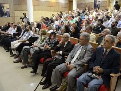 نگاهی به باستان‌شناسی در شب پرویز ورجاوند