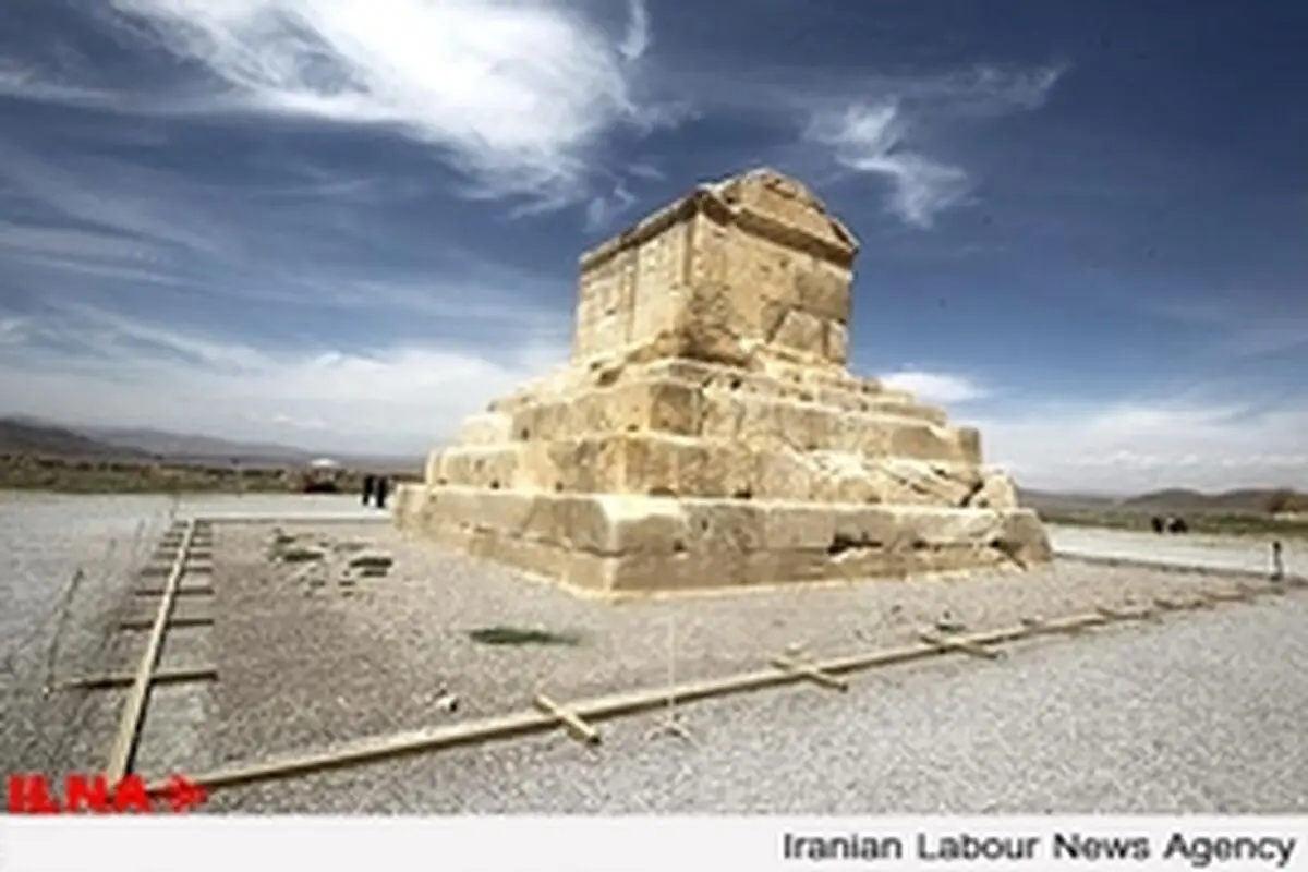 احداثکارخانه ترشی سازی در ۵ کیلومتری پاسارگاد به کالبد بنا آسیبی نمی‌زند