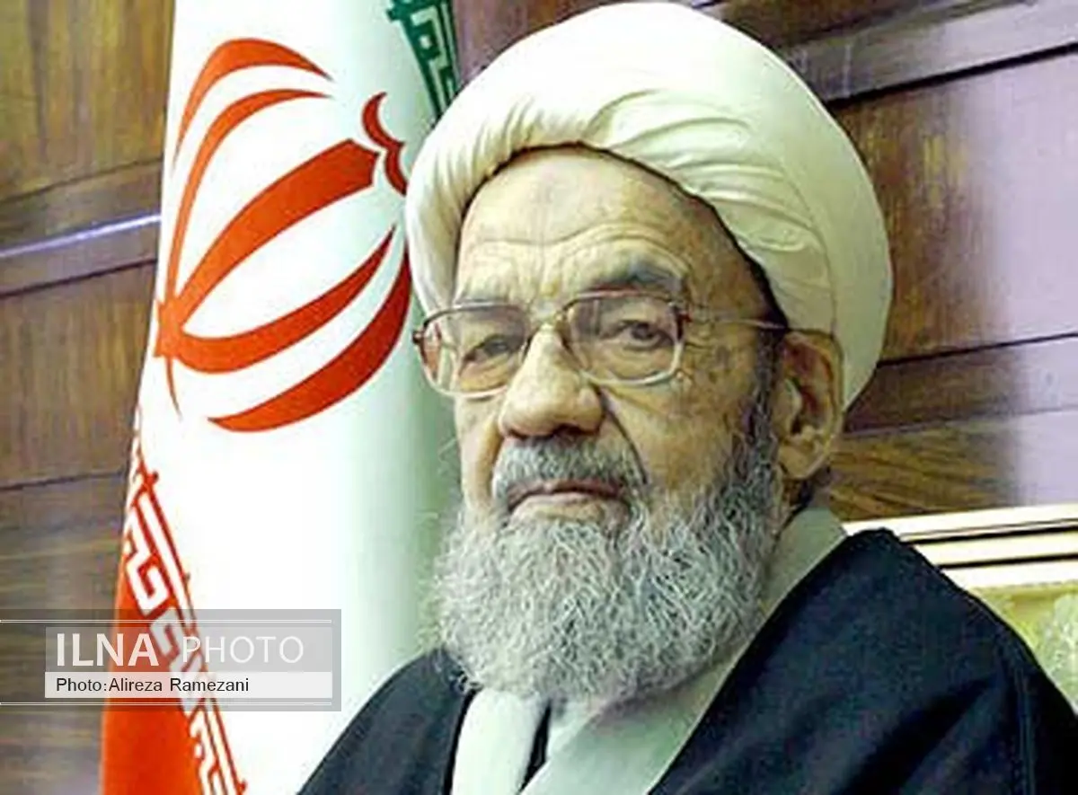 آیت الله محسنی گرکانی کاندیدای خبرگان استان مرکزی شد