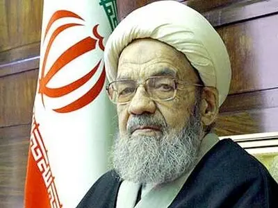 آیت الله محسنی گرکانی کاندیدای خبرگان استان مرکزی شد