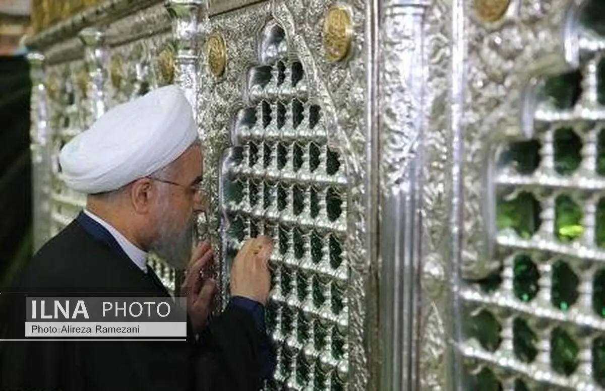 رئیس جمهوری بارگاه مطهر امام رضا(ع) را زیارت کرد