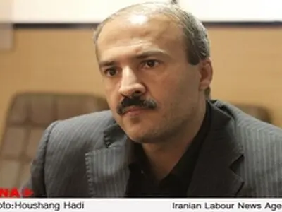 اصولگرایان بدشان نمی‌آید احمدی‌نژاد دنباله‌رو آنها باشد