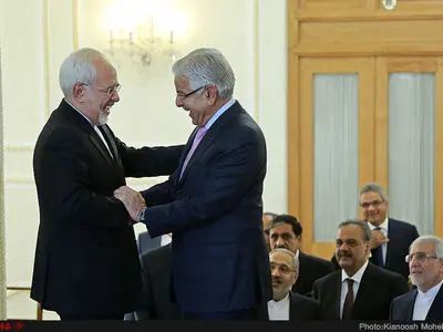 تاکید بر تقویت همکاری‌های بانکی و تعامل در نقاط مشترک مرزی میان تهران و اسلام‌آباد