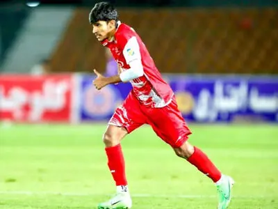یک هافبک جوان از پرسپولیس جدا شد