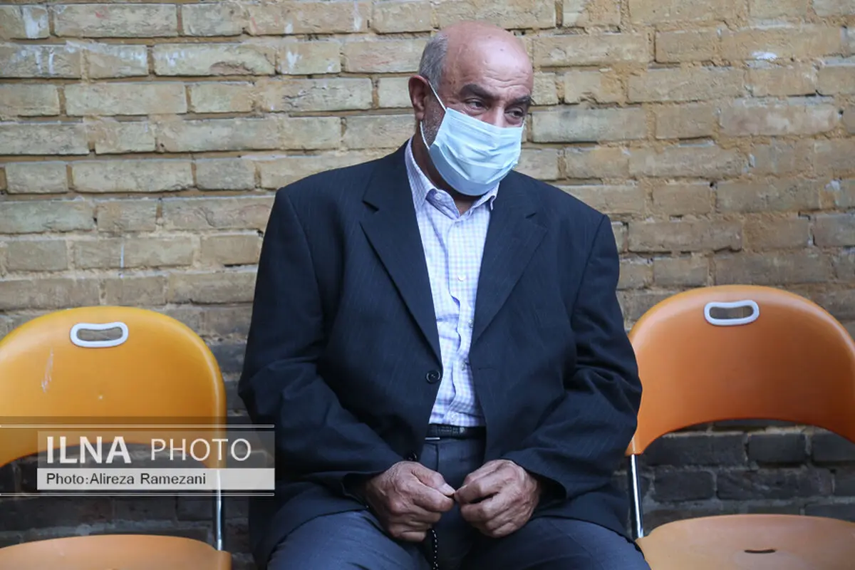باید ساختار اقتصادی کشور اصلاح شود/ در تیم اقتصادی دولت هرج و مرج موج می‌زند