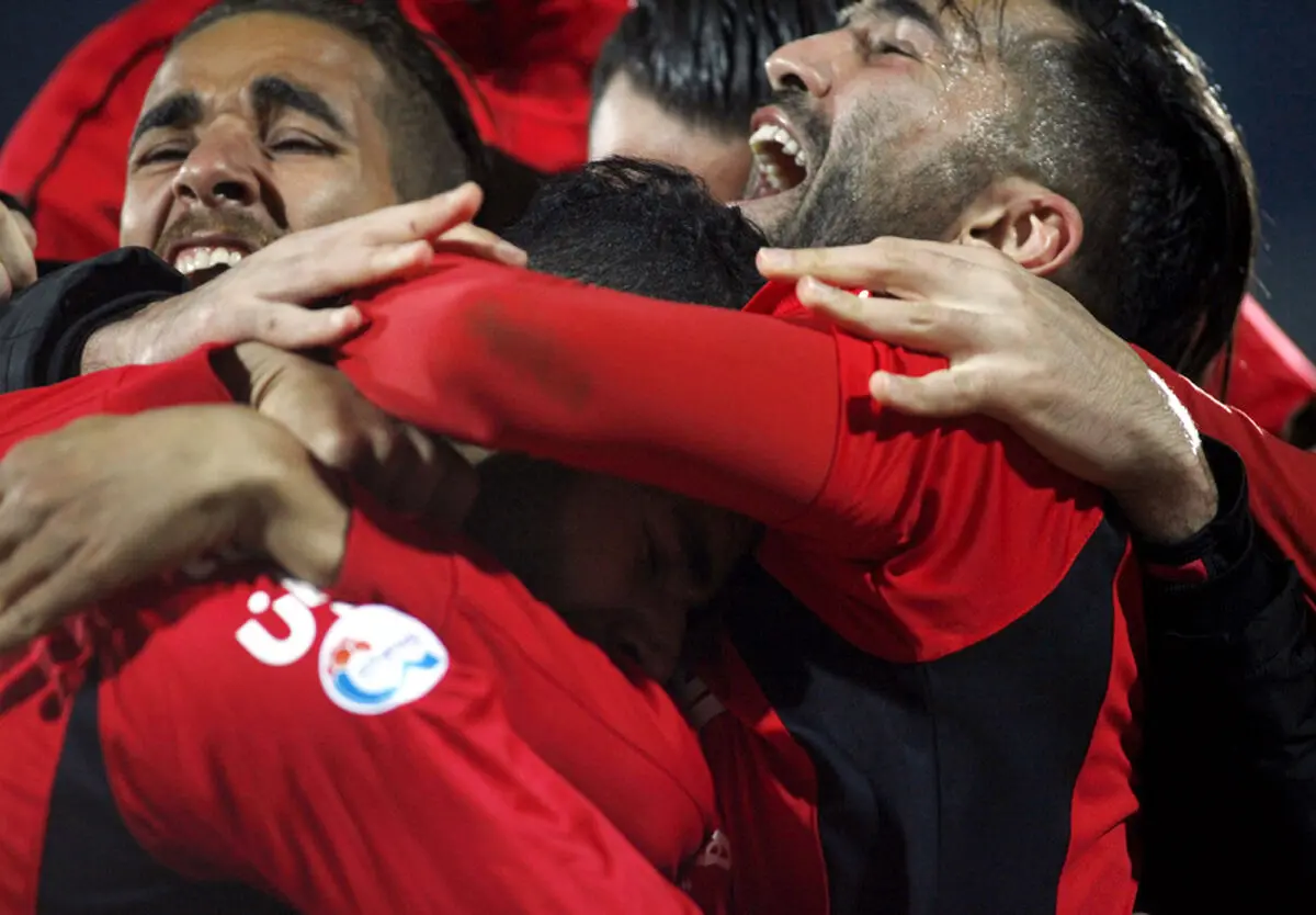 نگاهی به جدول؛ از سرود قهرمانی سرخ‌ها تا سهمیه آبی و سقوط عجیب دایی فرهاد