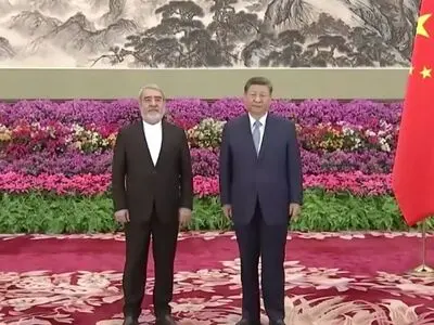 سفیر جدید ایران در چین استوارنامه خود را تقدیم شی جین پینگ کرد 