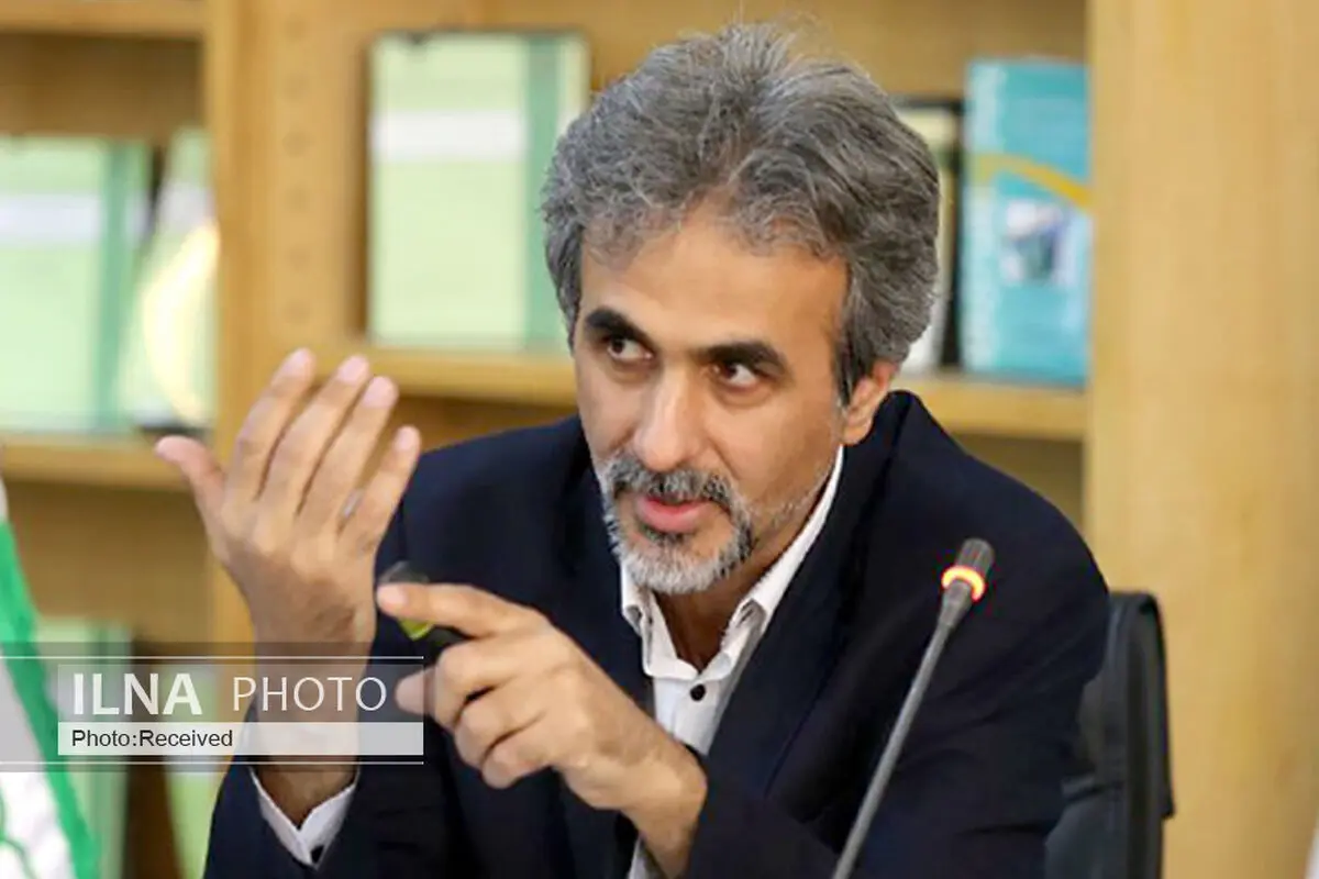 حلِ مشکلات حذف دفترچه بیمه/ هیچ پزشکی حق ندارد از کارگران پول آزاد بگیرد/ تشریح نحوه استفاده از بیمه تکمیلی