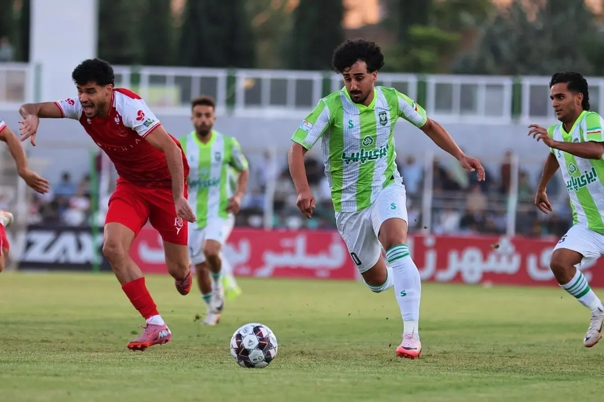 توقف پرسپولیس در بزنگاه؛ فرصت‌سوزی سرخ‌ها با وجود صدرنشینی 