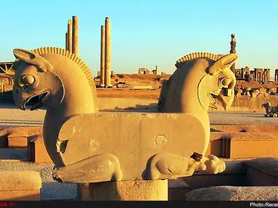 آواربرداری از اولین کاخ‌ کاوش شده در تخت جمشید / اعلام جزئیات محدودیت مسیرهای بازدید از تخت جمشید در نوروز