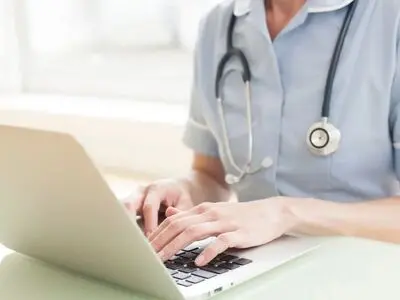 خدمات دوراپرستاری باید تحت پوشش بیمه قرار بگیرد