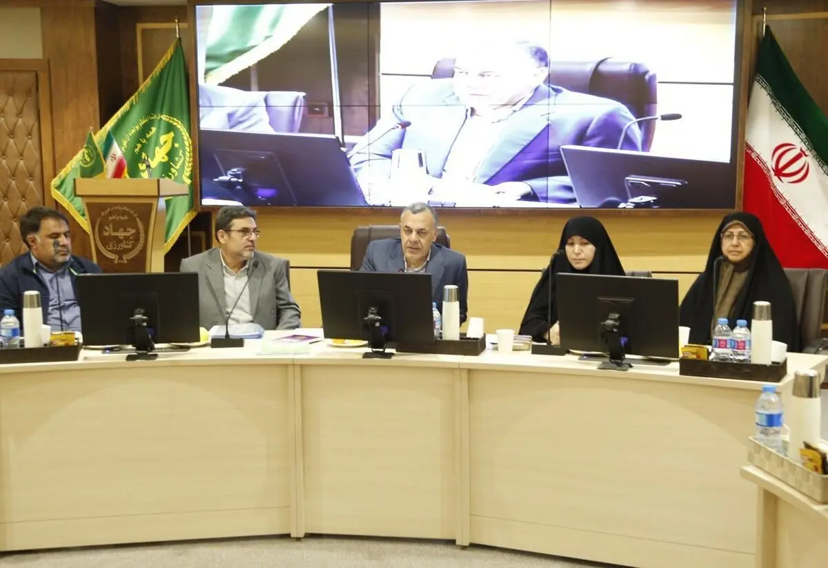  زنان روستایی در برنامه حقوق شهروندی باید در اولویت باشند