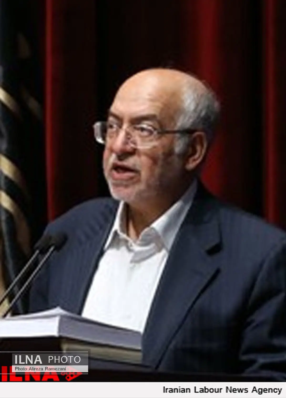 سهم فرش از صادرات افزایش می یابد