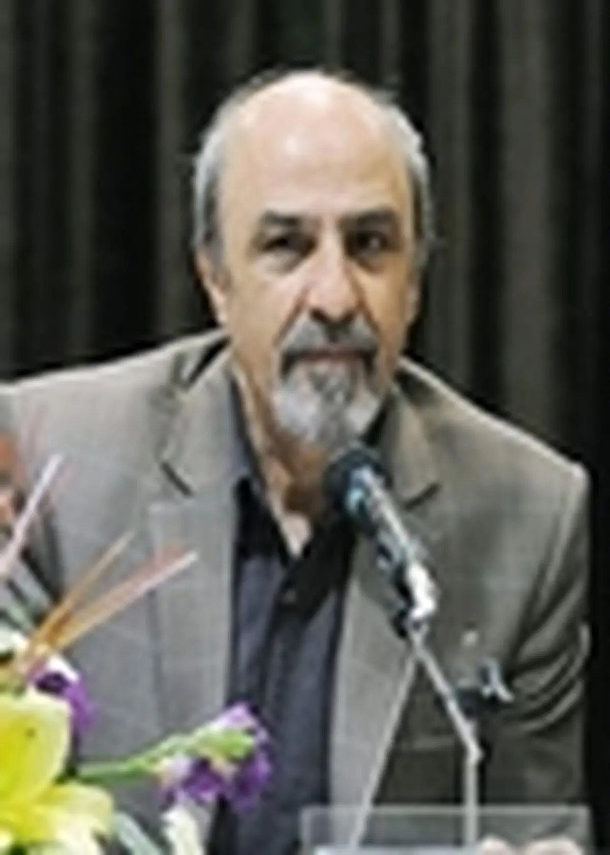 وزیر ورزش و جوانان وارد قطر شد