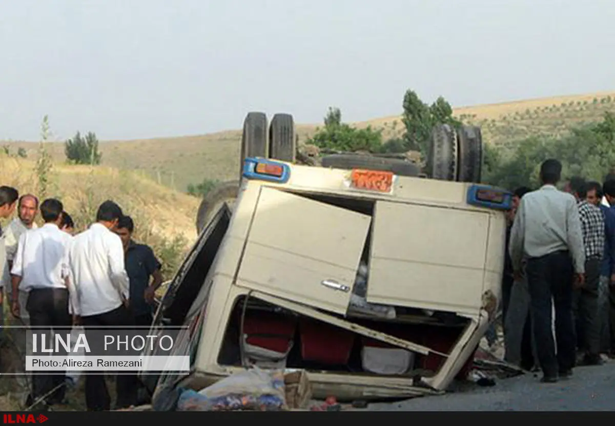 6 کشته در حادثه واژگونی مینی‌بوس در ساری