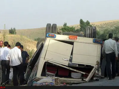6 کشته در حادثه واژگونی مینی‌بوس در ساری