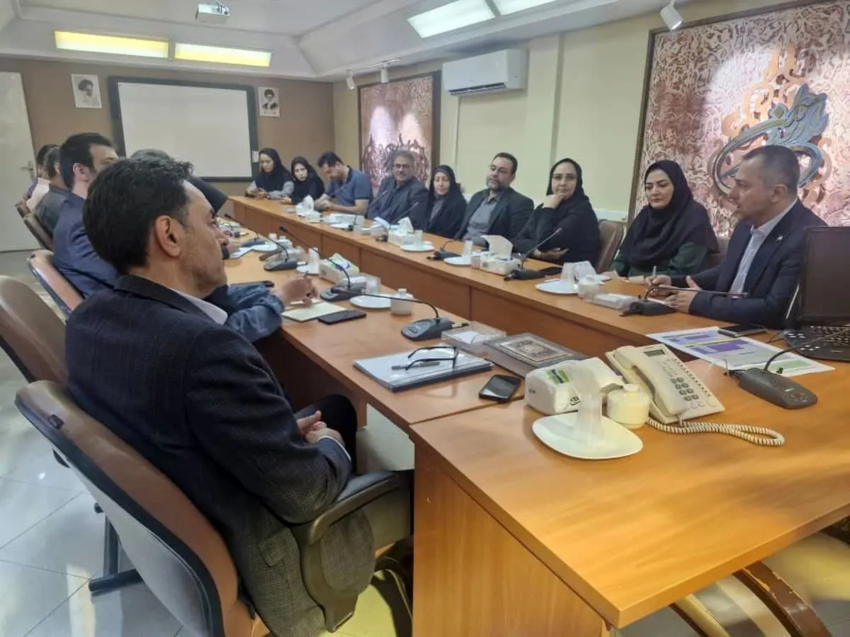 دیدار معاون امور جوانان و مدیران کل با مدیر رادیو جوان