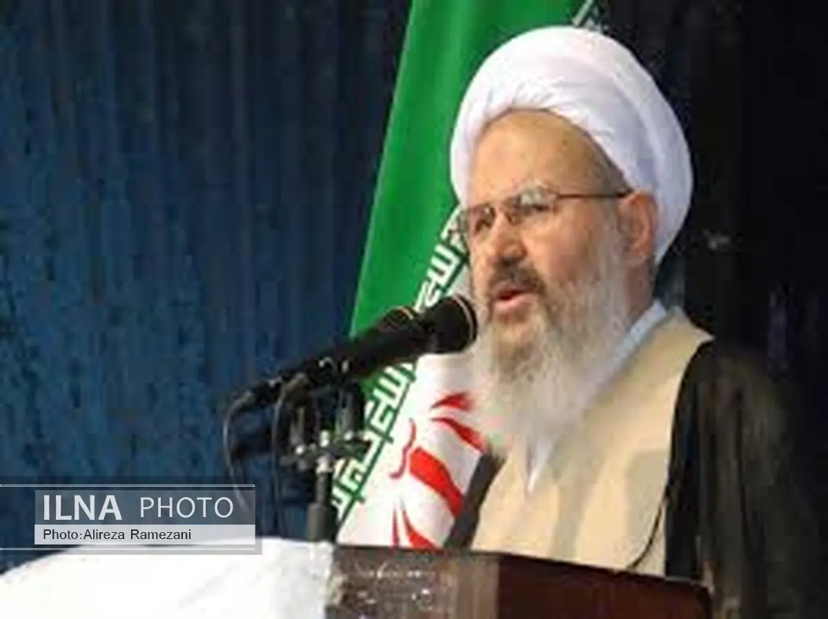 ابعاد شخصیت امام در حوزه‌ها و دانشگاه‌ها تحلیل شود