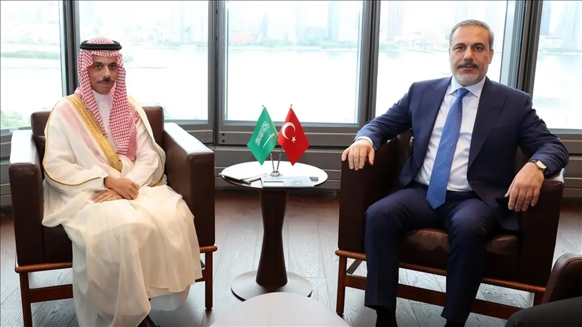دیدار وزرای خارجه ترکیه و عربستان