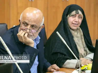 نشست هم اندیشی اعضای شورای شهر قزوین با مجمع نمایندگان