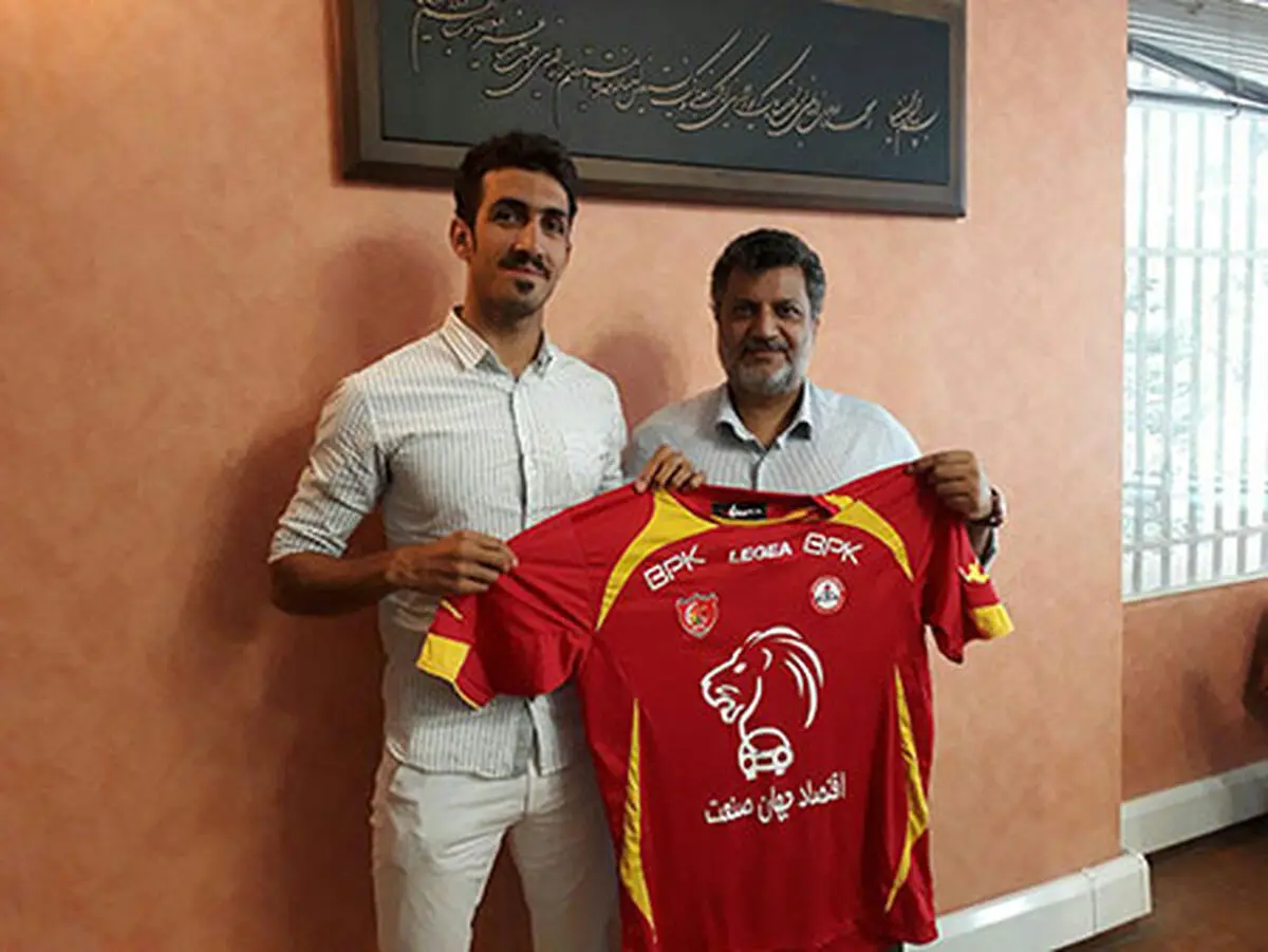 قرارداد عزتی و فراهانی با نفت تهران تمدید شد