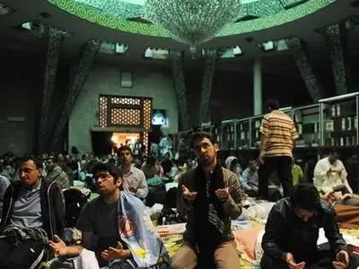مهلت ثبت نام اعتکاف دانشگاه شاهد امروز پایان می‌یابد